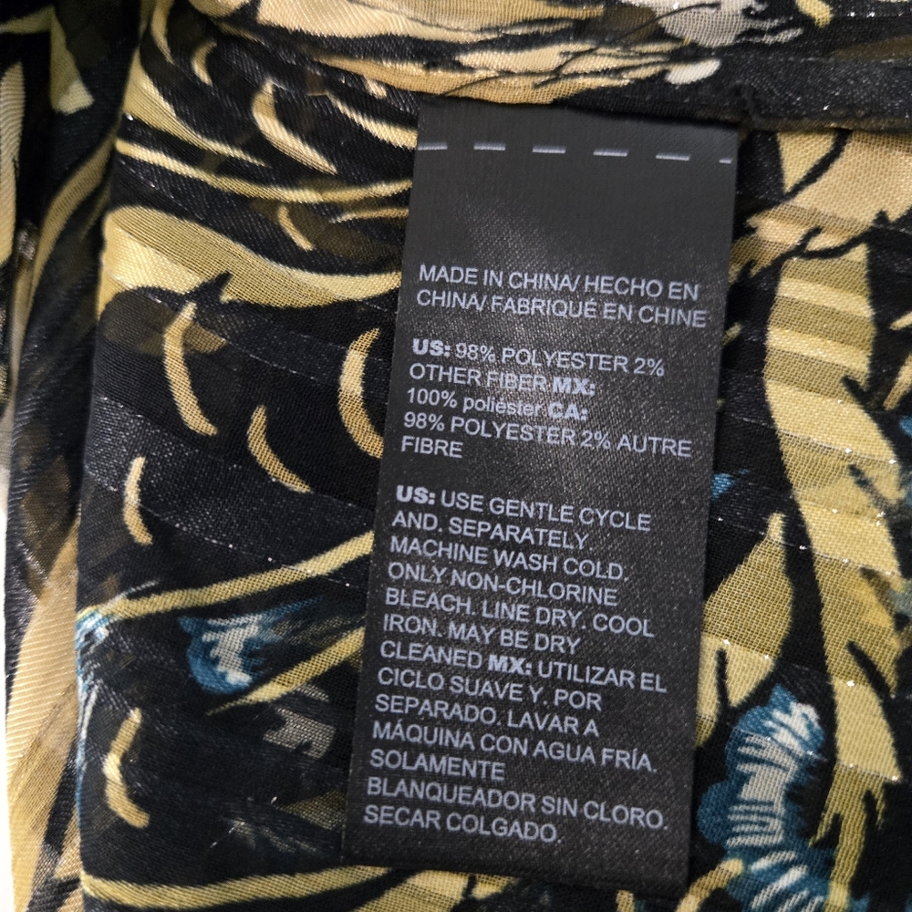 WHBM Women Size XL Elegant Silky Tunic Print Women's Blouse NWT - Picture 12 of 12